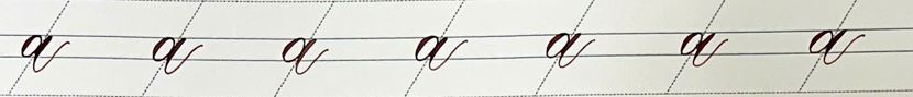 Chữ caligraphy in thường nhóm 1 (a,c,e,o,x) || Hành trình luyện chữ ngày 2 chu caligraphy in thuong nhom 1